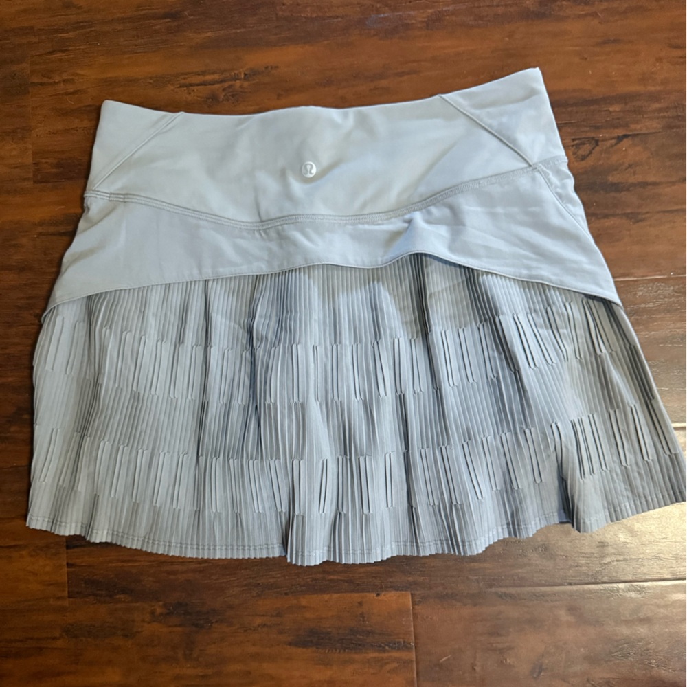 Lululemon Pleated HR Tennis Skirt Gull Grey 8 - Picture 7 of 9
